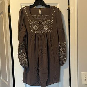 Monoreno Long Sleeve Taupe Dress with Embroidery